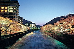 鶴岡城公園